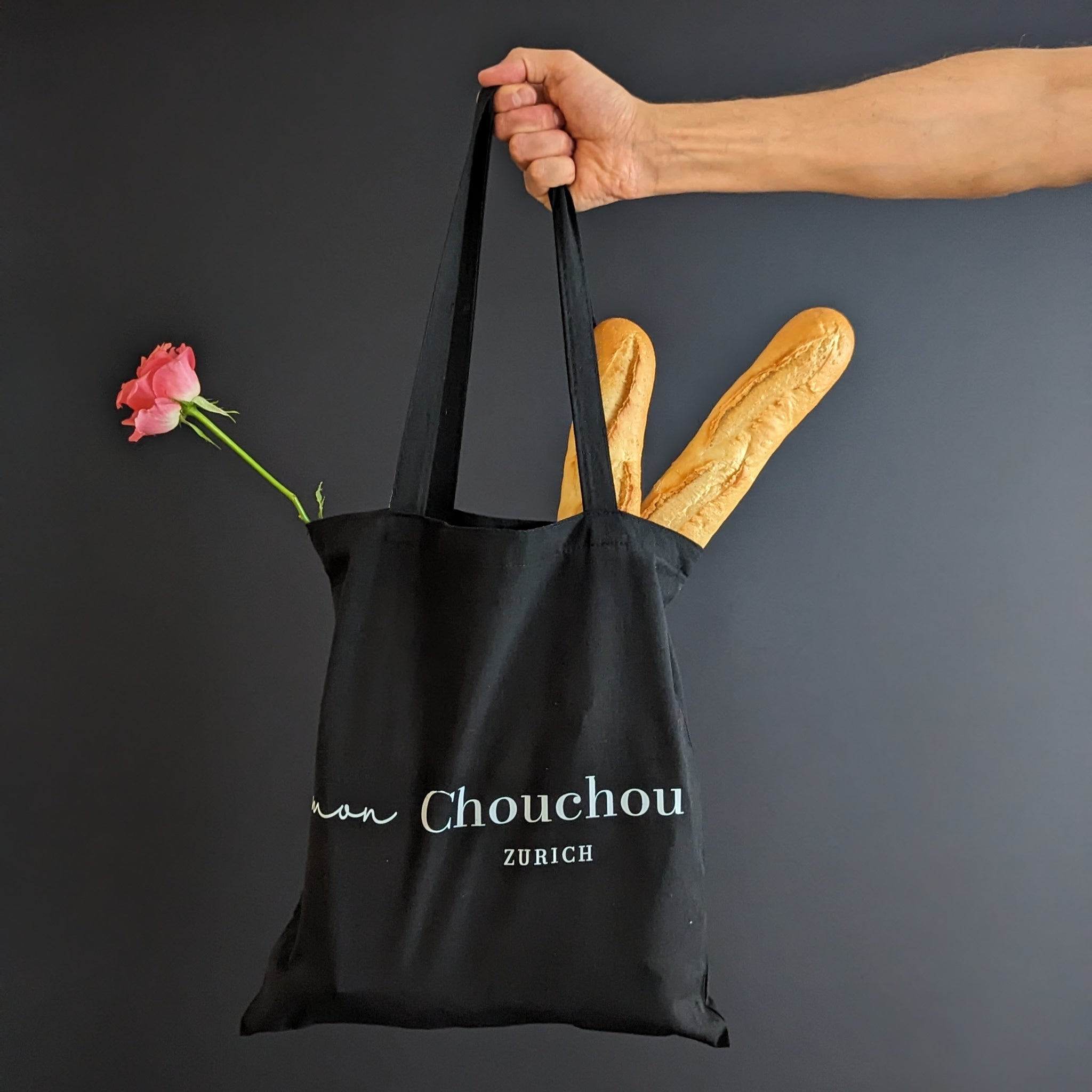 Tote Bag mon Chouchou | Einkaufstasche aus Baumwolle schwarz mit Schriftzug Logo Mon Chouchou Zürich 37 x 34.5cm