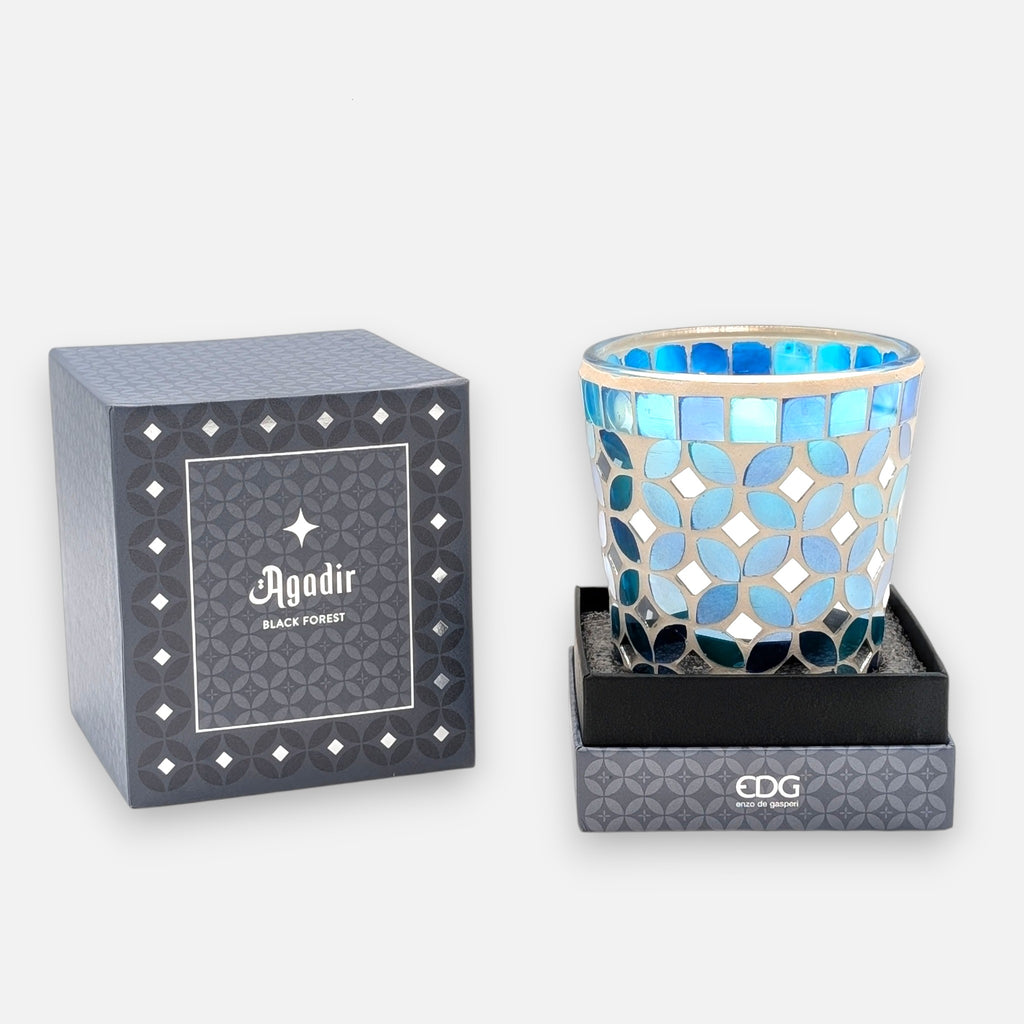 Blaue Duftkerze aus Glas Agadir mit Mosaik und Duft Black Forest in Geschenkbox H 12cm Ø 10.5cm