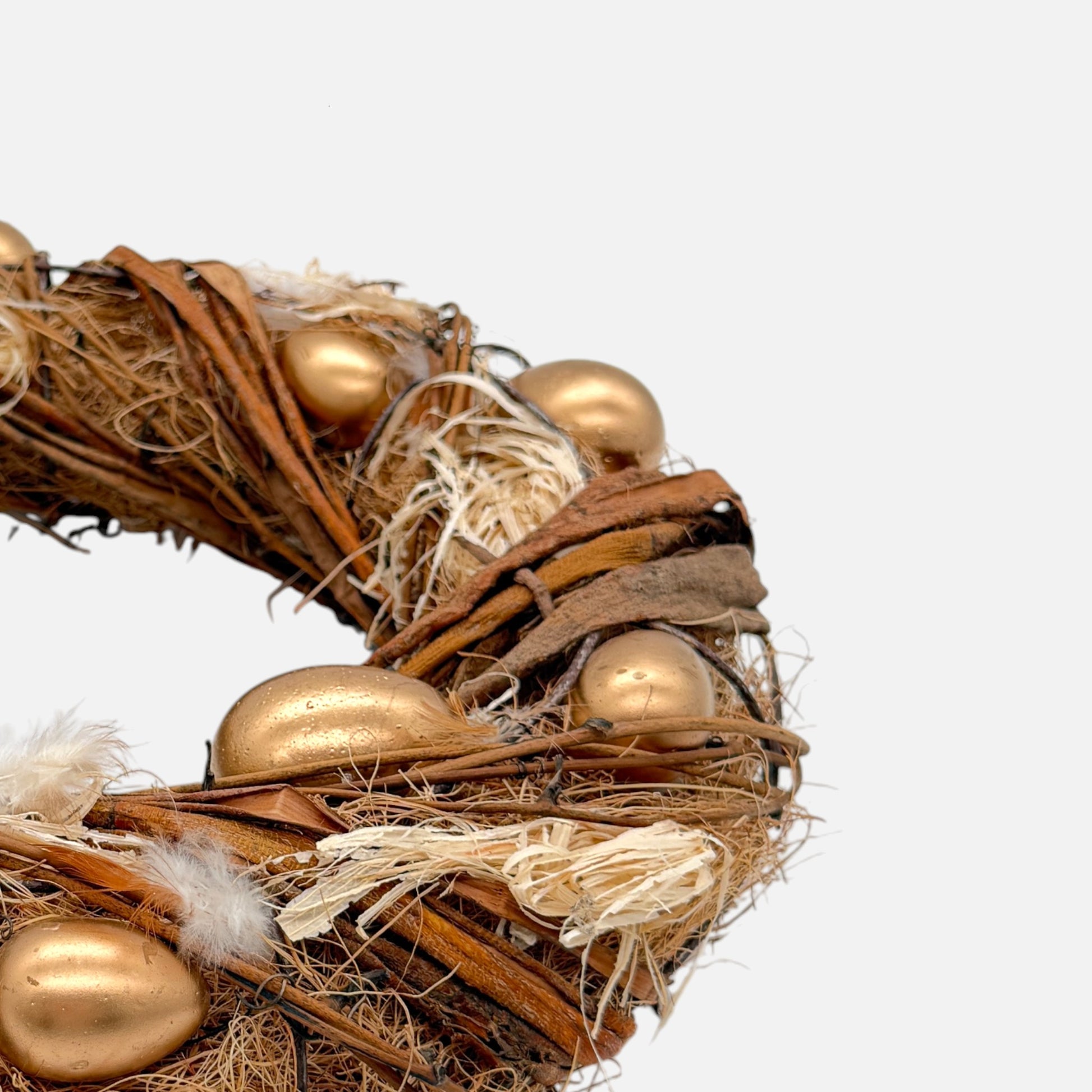 Osterkranz aus Weide Gras und Federn mit dekorativen Eiern, natürliche Osterdekoration Ø35cm