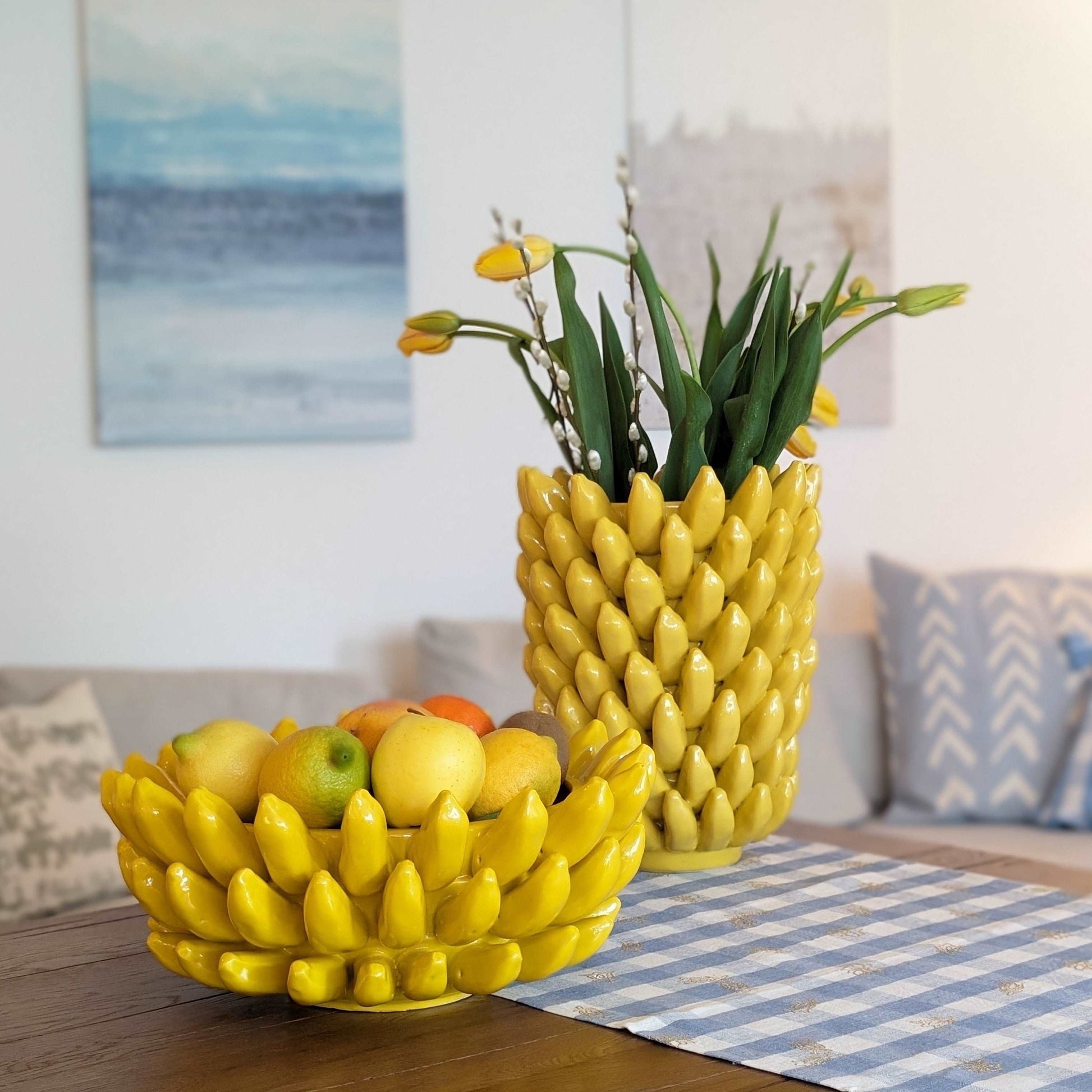 Bananelle | Obstschale Bananenmuster aus Keramik gelb lasiert Ø 35cm x H 16cm - mon-chouchou.ch