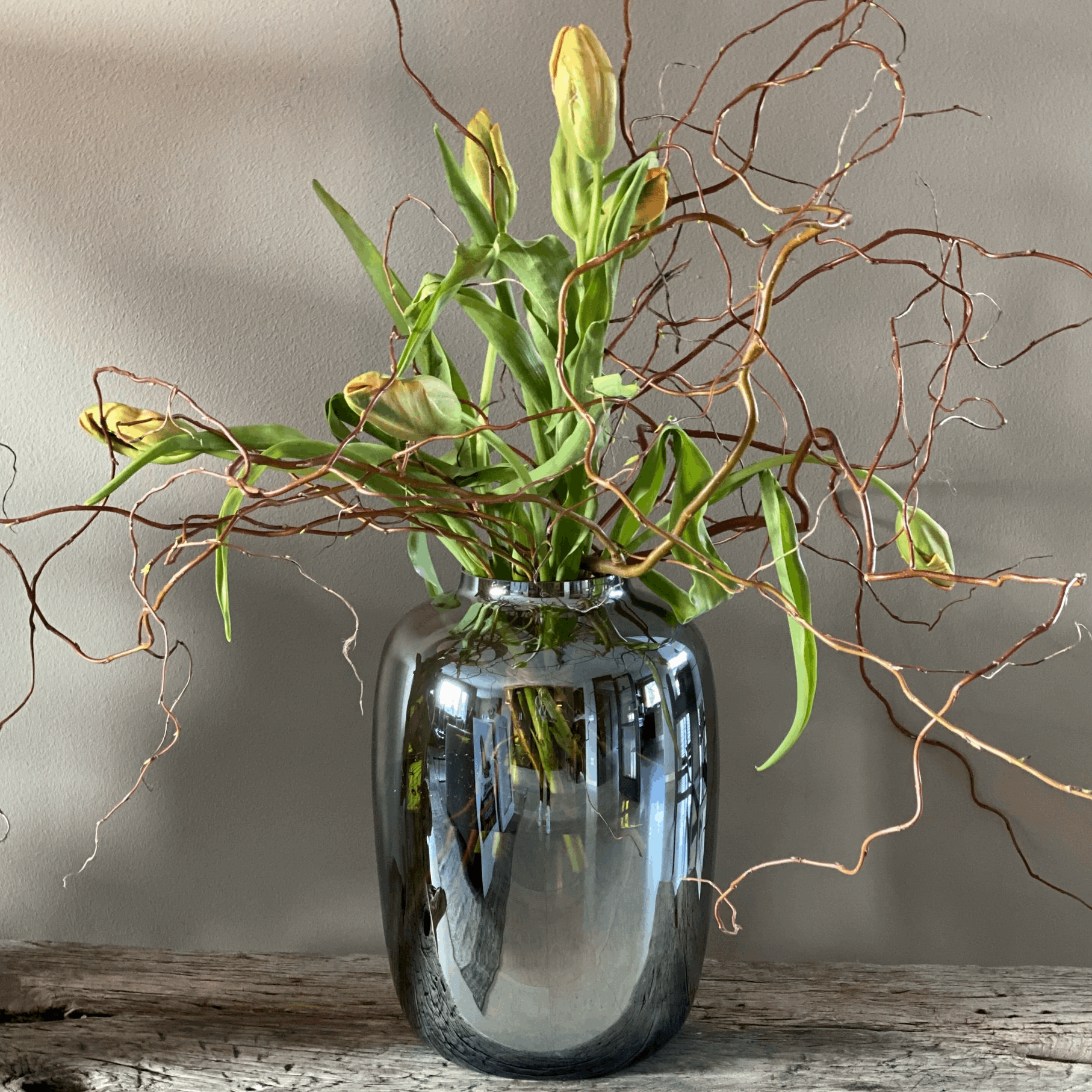 Shine | Vase aus Spiegelglas rund olive glänzend gross B 25cm x H 35cm - mon-chouchou.ch