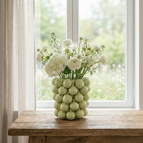 Apfelvase, Dekovase aus Keramik mit Apfelmotiv grün - mint glasiert klein Ø 20.5cm x H 21.5cm | Pomme Vasen von Classico