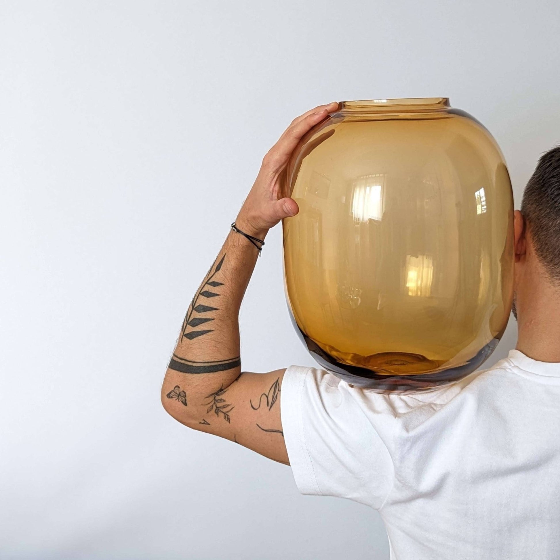 Glasvase, Dekovase aus Glas bernsteinfarben braun transparent Ø 26cm x H 34cm | Philippe Vasen von Dekocandle