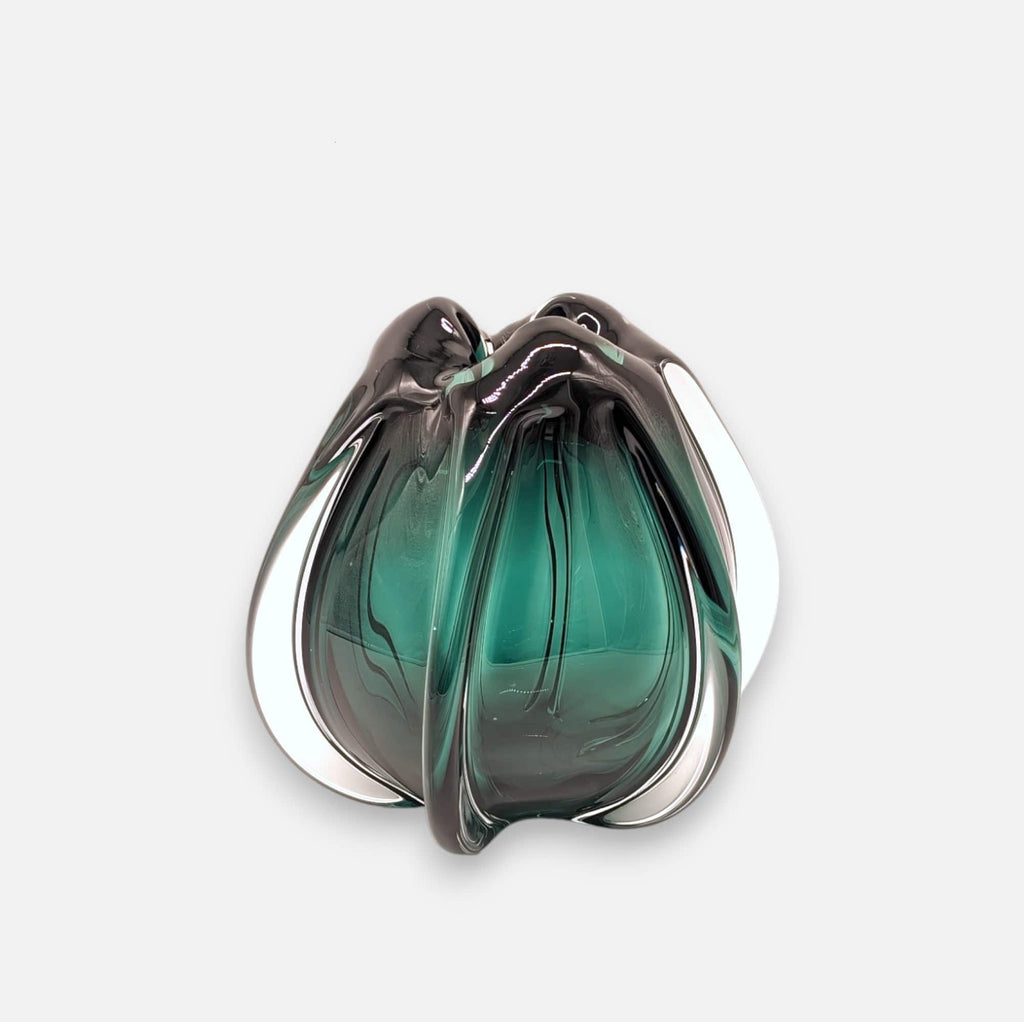 Glasvase, Dekovase aus Glas in Form einer Tulpenblüte türkis kurz Ø 24.5cm x H 22cm | Murielle Vasen von Light & Living