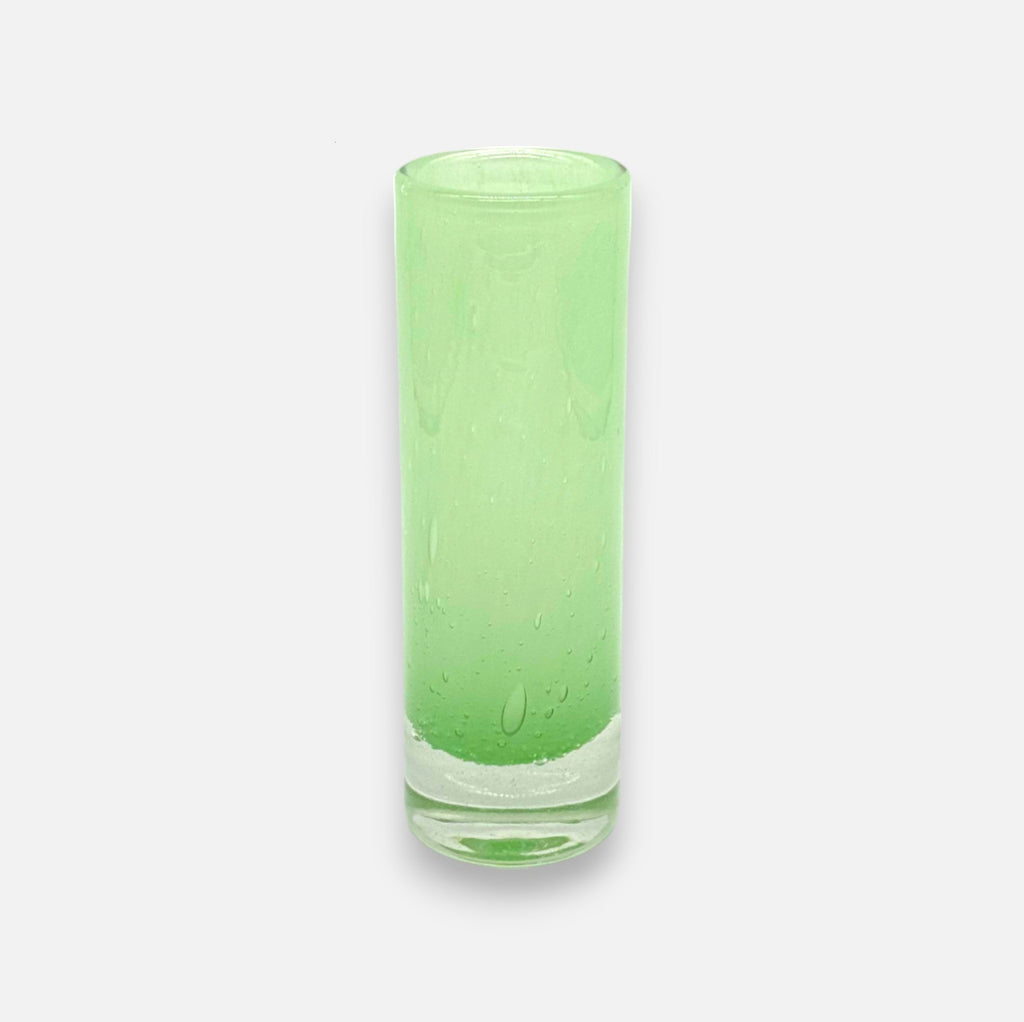 Glasvase, Dekovase aus Glas Luftbläschen mint grün schmal Zylinderform Ø 6.5cm x 20cm | Felice Vasen von Dekocandle