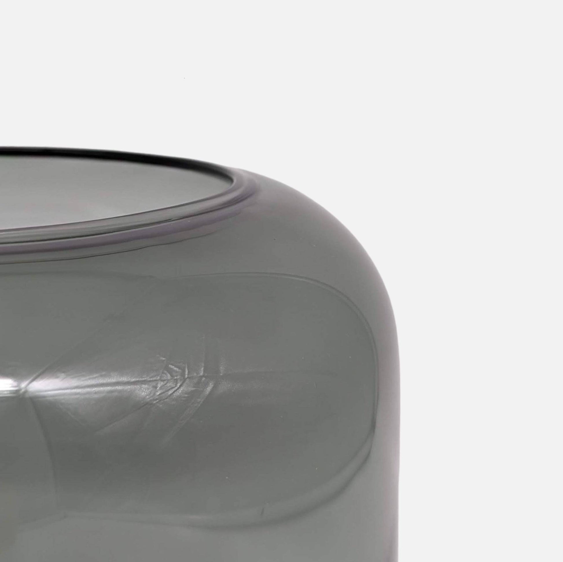 Glasvase, Dekovase aus Glas mundgeblasen schwarz grau transparent Rauchton B 24cm x H 20cm | Lucas Vasen von Dekocandle