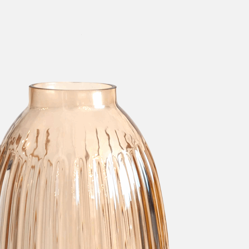 Glasvase, Dekovase aus Glas Rosa Lachs transparent Rillenmuster Ø 16cm x H 40cm | Raymonde Vasen von Parlane