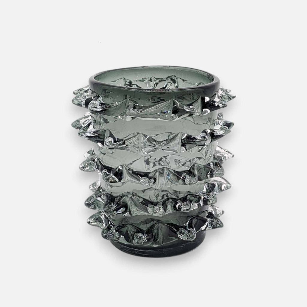 Glasvase mit Stacheln mundgeblasen grauschwarz mit Kiwano Stachelmuster Ø 21cm x H 23cm | Kiwano Vasen von EDG
