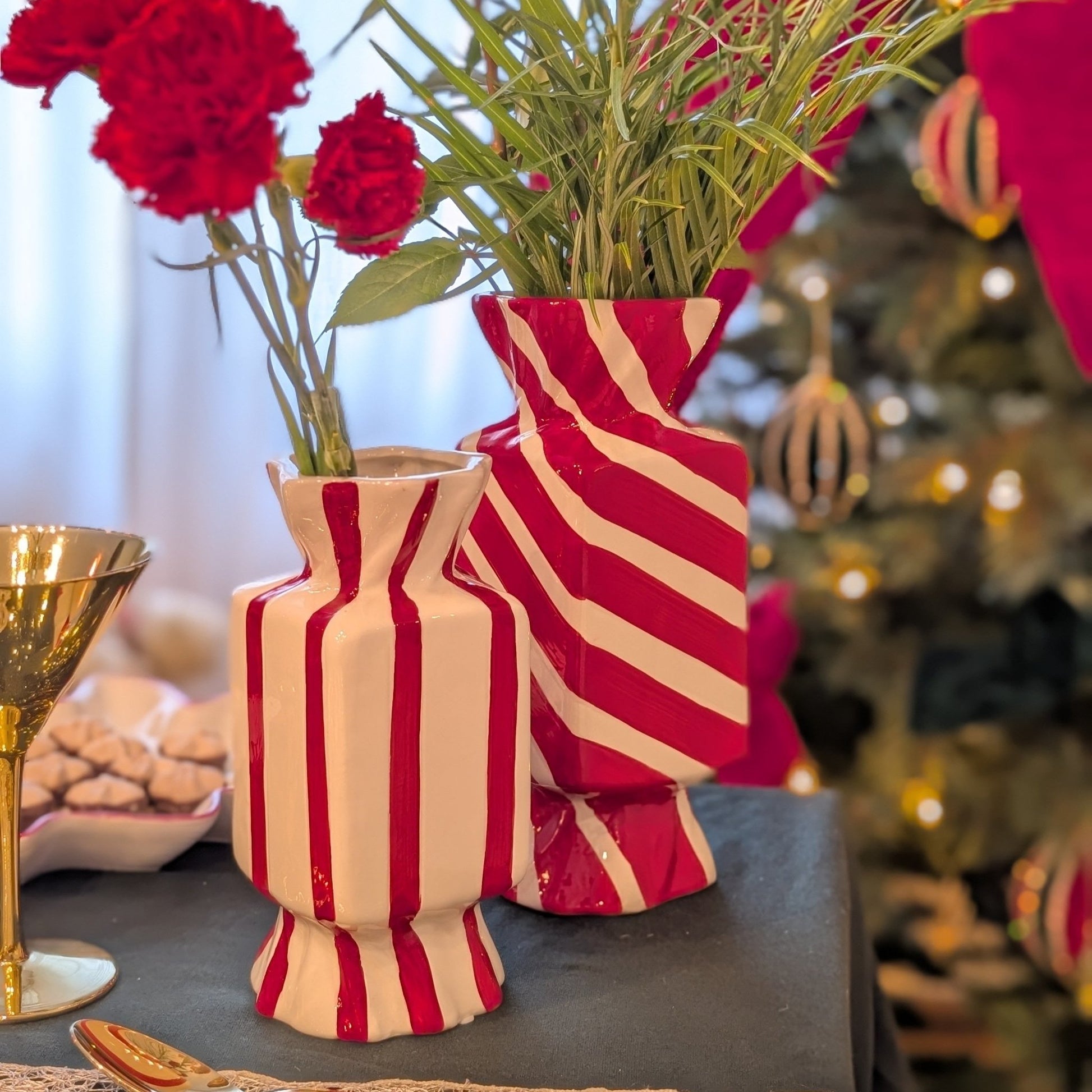 Handbemalte Vase aus Keramik in Bonbon - Form Weiss Rot, H 20cm, Weihnachtsvase Deko Vasen von Duif