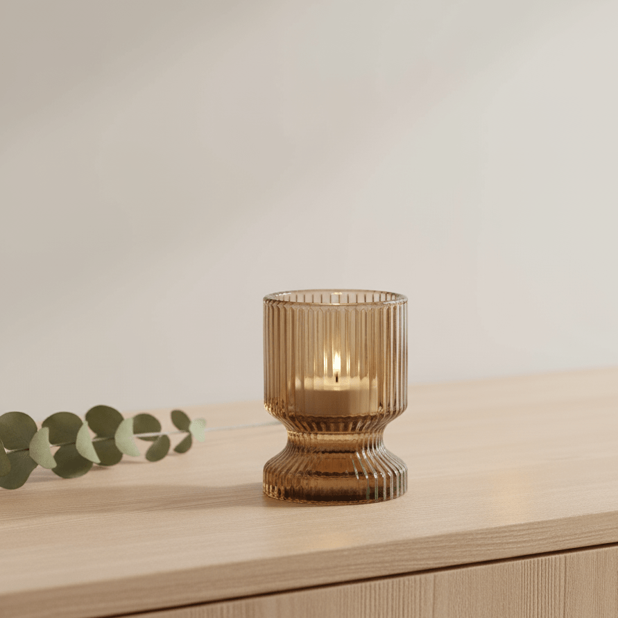 Kerzenhalter aus Glas für Rechaud- und Stabkerzen, marroni braun, Rillen, Ø 6 cm × H 8,5 cm – von Light & Living