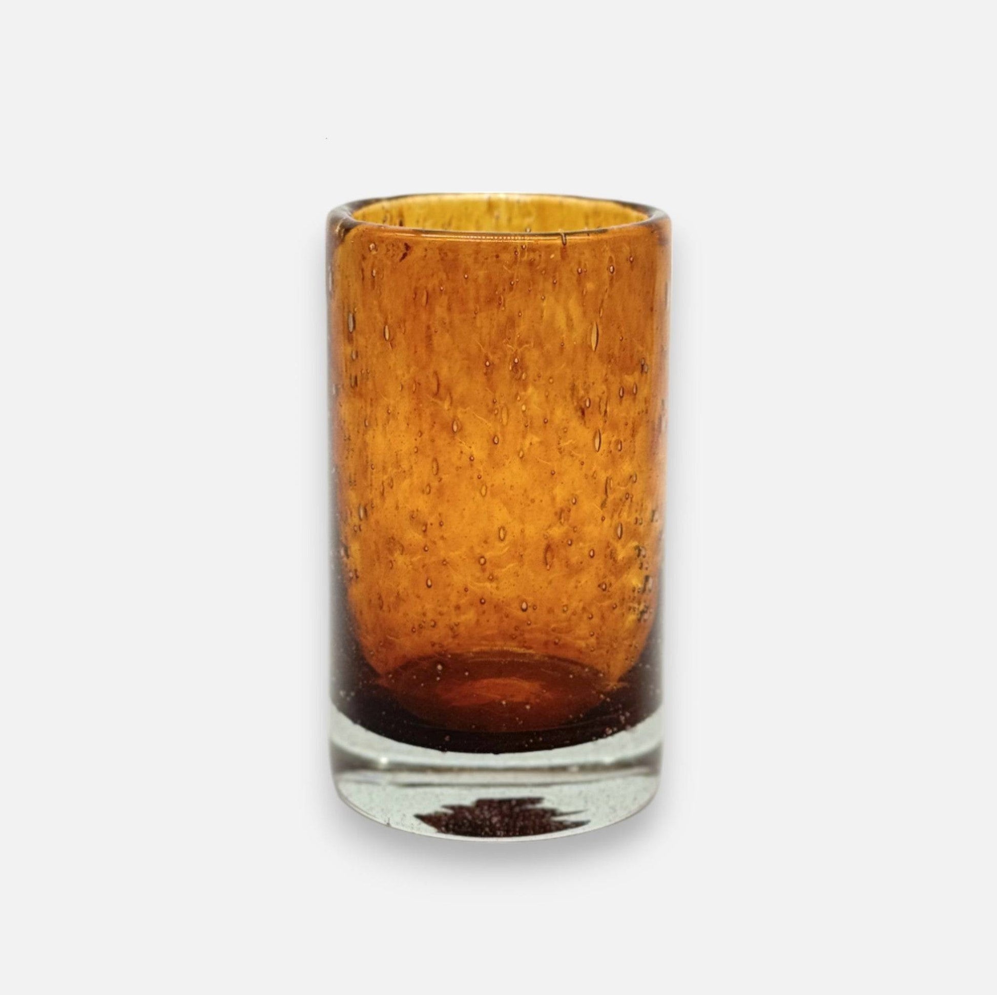 Kerzenhalter, Windlicht aus Glas für Rechaudkerzen, bernsteinbraun mit Luftbläschen, B 7 cm × H 12 cm – von Dekocandle