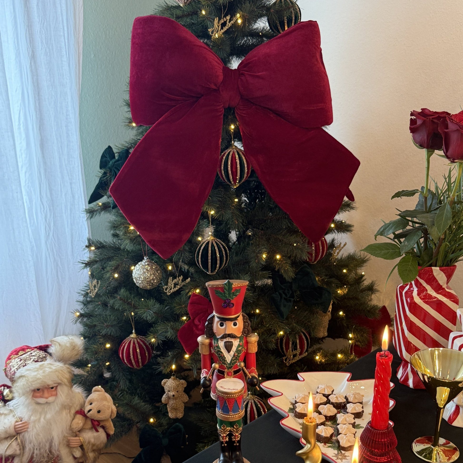 Maxi - Weihnachtsschleife aus rotem Samt, H 63cm B 60cm, Deko Weihnachten Dekoration von EDG
