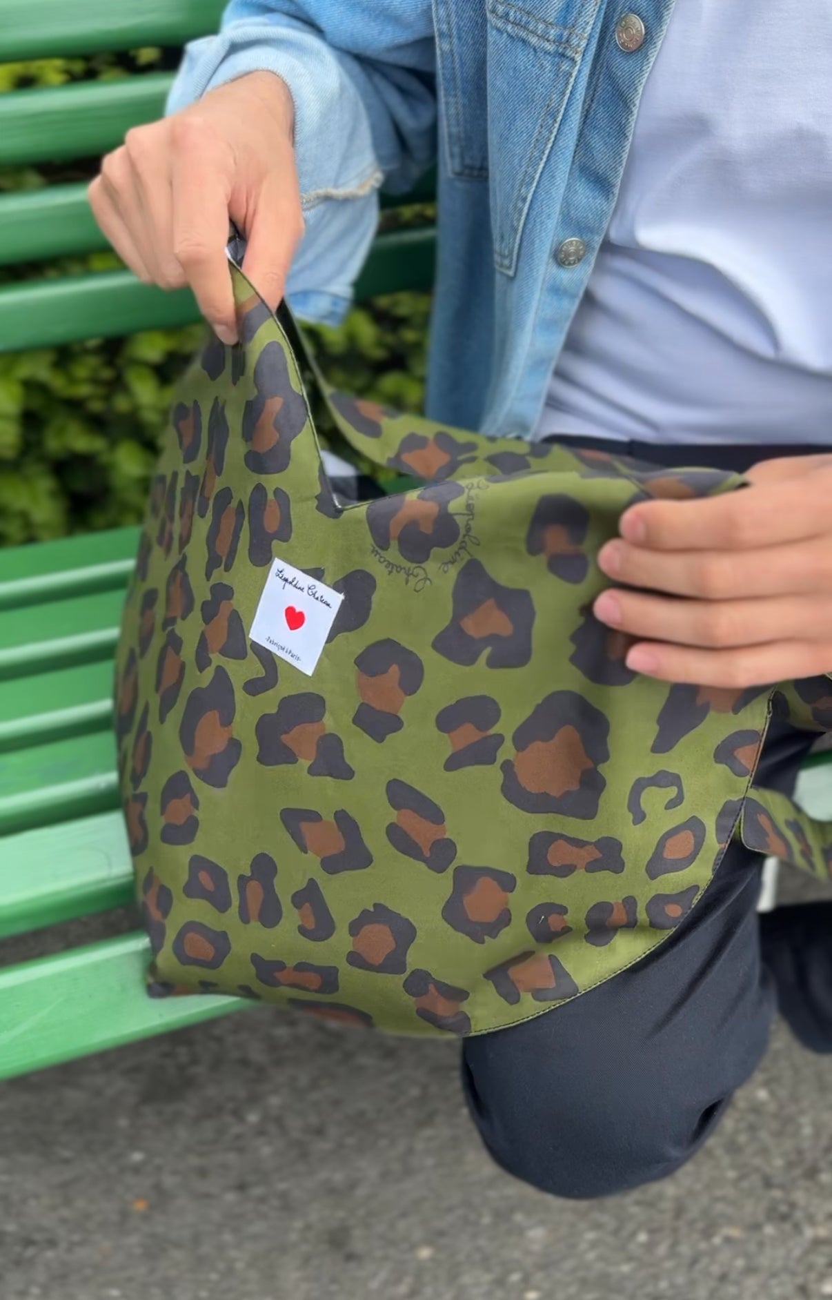 Shopping Bag, Einkaufstasche in Herzform Baumwolle Animalprint | 40 x 48cm | Coeur Animal Taschen von Léopoldine Chateau