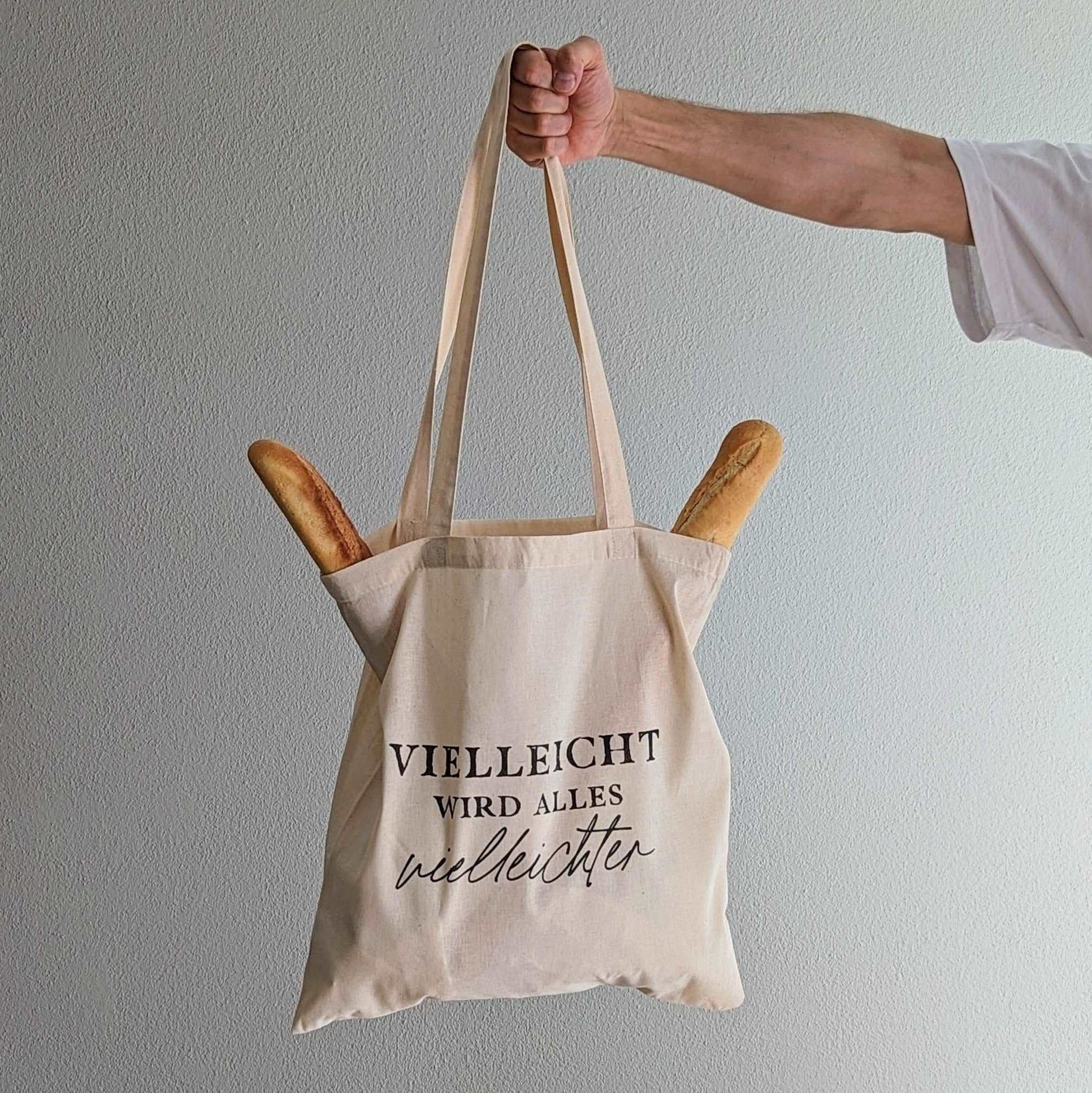 Tote Bag, Einkaufstasche aus Baumwolle beige mit Schriftzug „Vielleicht wird alles vielleichter“ von Typealive