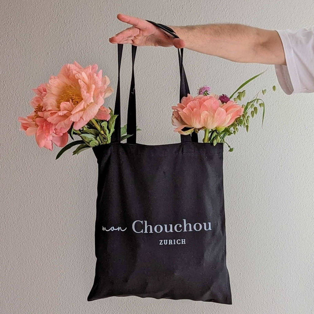 Tote Bag, Einkaufstasche aus Baumwolle schwarz mit Schriftzug Logo Mon Chouchou Zürich 37 cm × 34,5 cm von Mon Chouchou