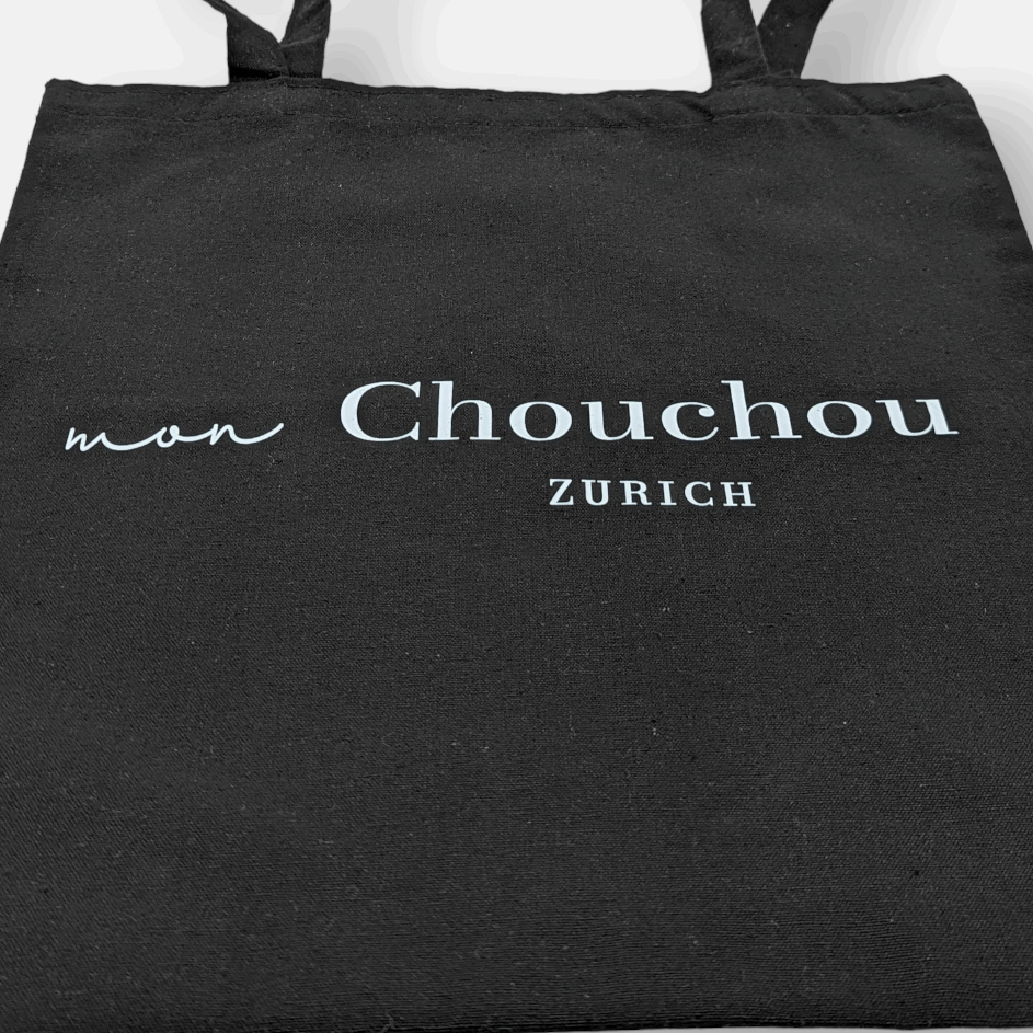 Tote Bag, Einkaufstasche aus Baumwolle schwarz mit Schriftzug Logo Mon Chouchou Zürich 37 cm × 34,5 cm von Mon Chouchou