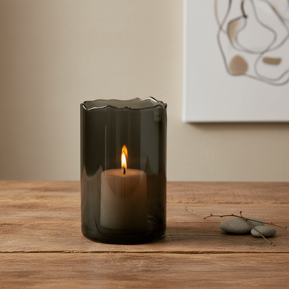 Glasvase, Dekovase aus Glas, schwarz transparent, Zylinderform mit wellenförmigem Rand, B 15 cm × H 23 cm, von Dekocandle